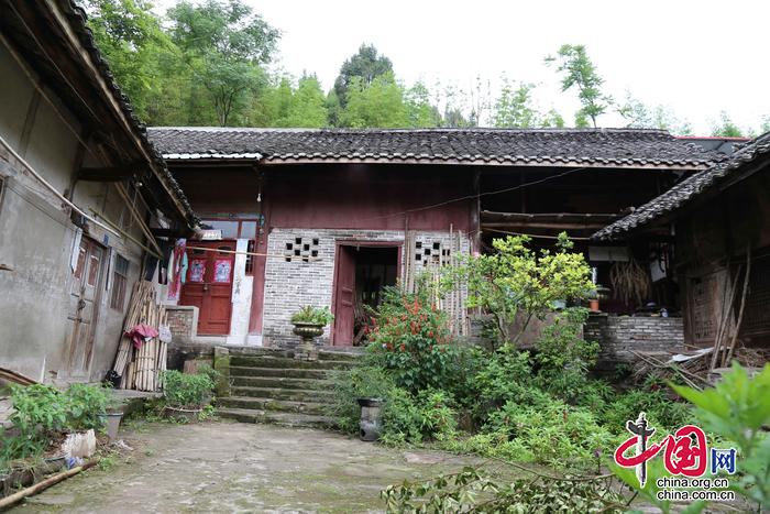 说明: http://img.tianfupic.com/2021/1127/20211127114237711.png