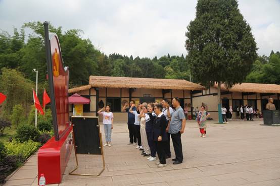 说明: DU8A6124.JPG